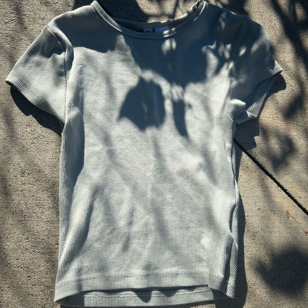 H&M Light Gray Ribbed Short Sleeve Top